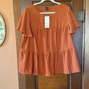 Emery Rose NWT Women's Rust Top